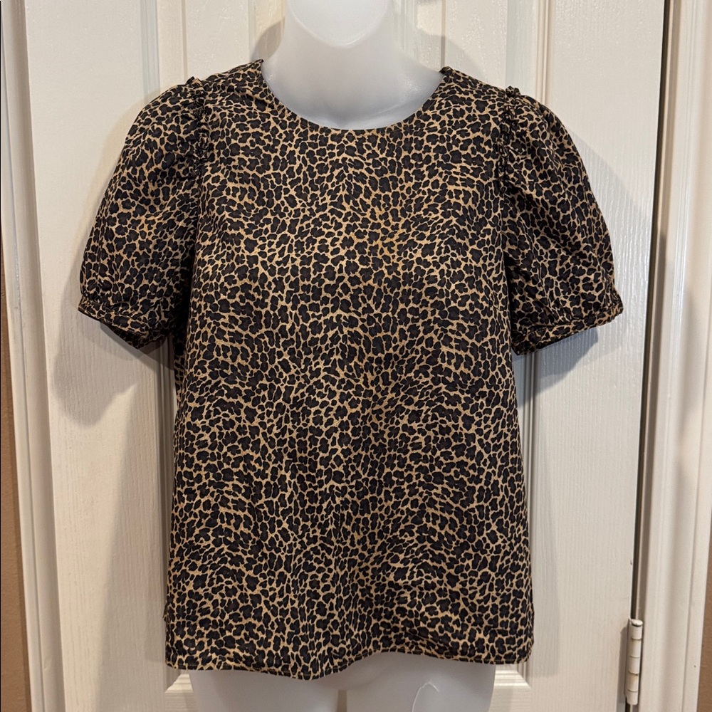 J Crew Leopard print Puff Sleeve Blouse. Sz XS